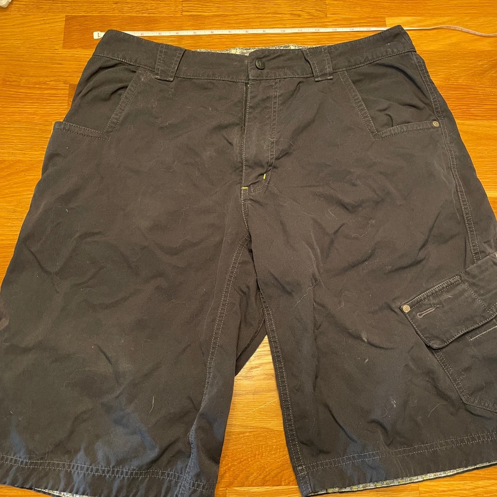 Lululemon Athletica Black Cargo Shorts Lightweight Casual